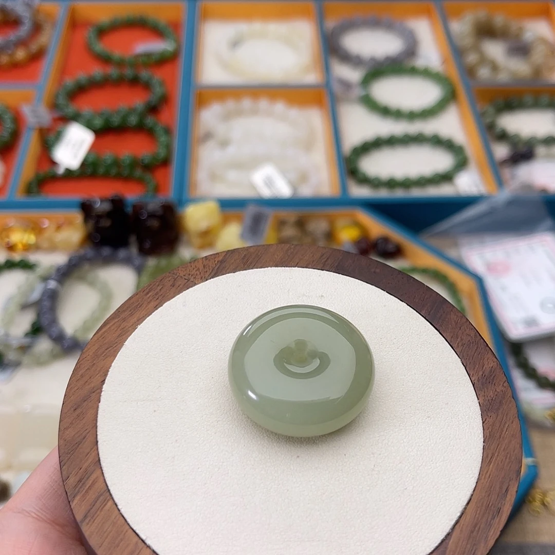 路***6和田玉未镶嵌吊坠(不含链)A18