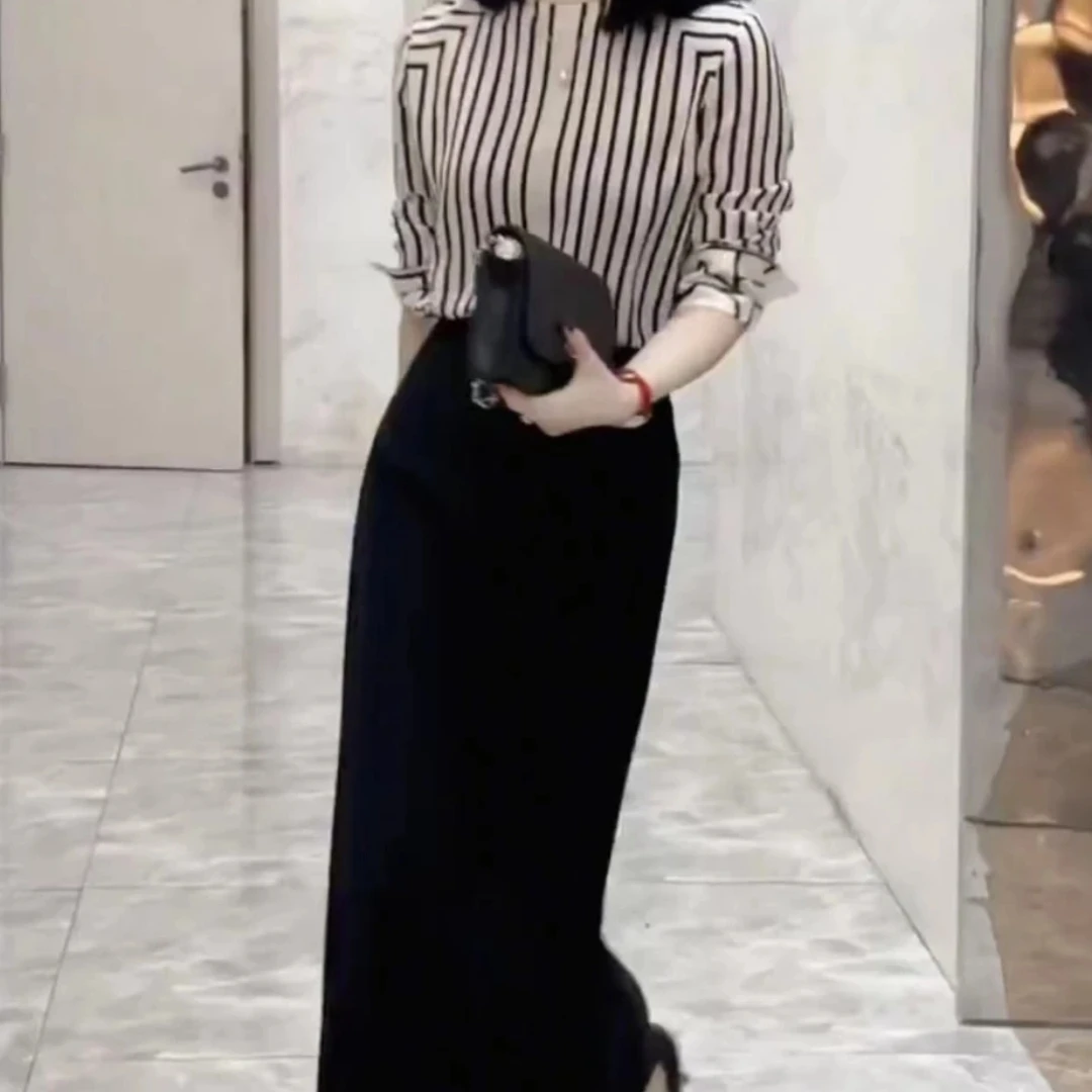 春夏新款时尚显瘦气质女士圆领条纹高腰包臀半身裙