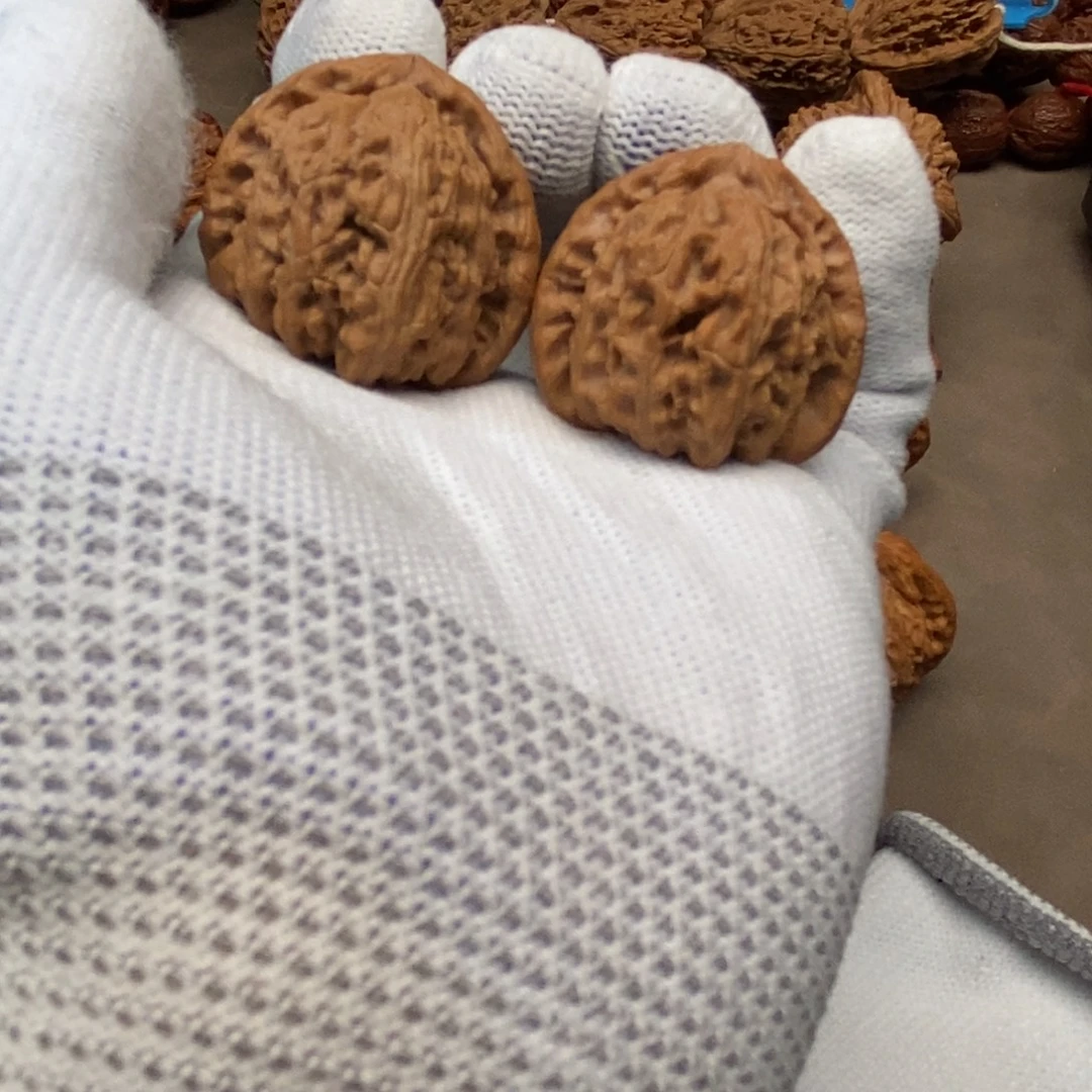 把件文玩核桃三角白34