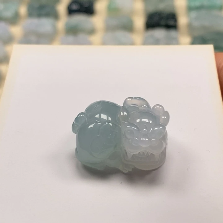 翡翠颈饰未镶嵌天然翡翠貔貅吊坠