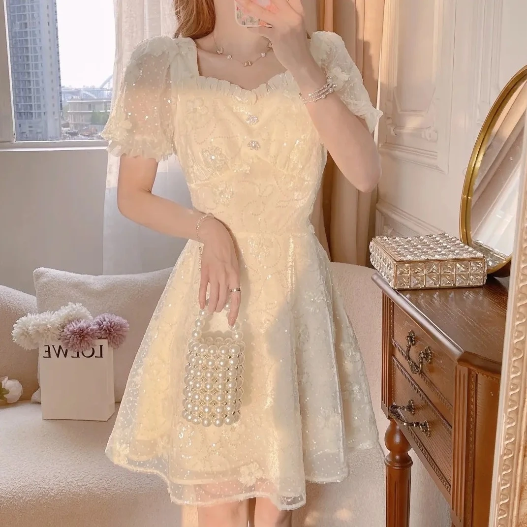 满眼星辰2025新款夏季温柔风显瘦气质连衣裙宴会晚礼服仙女长款
