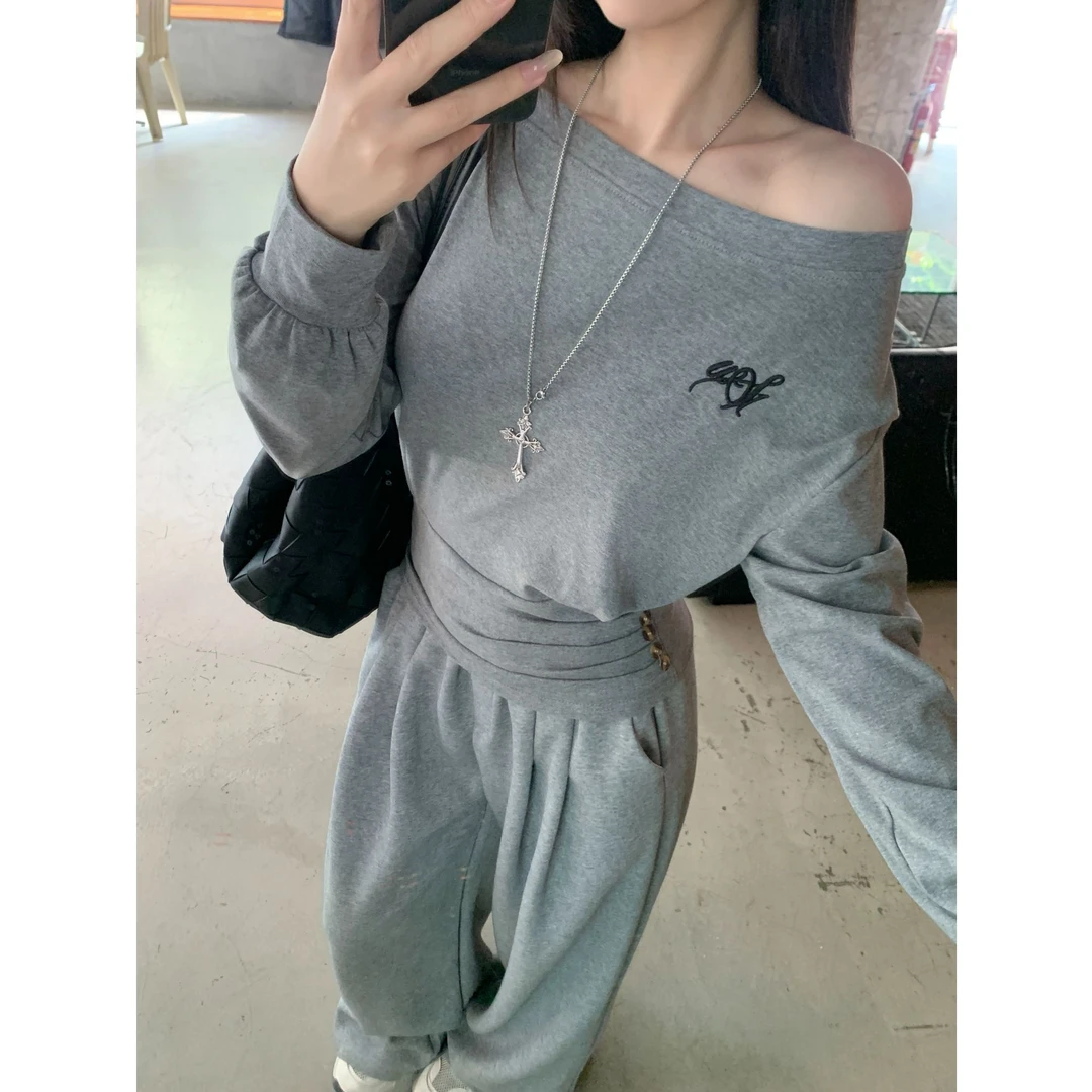 【精棉】韩系运动休闲斜肩收腰t恤女秋季刺绣修身打底显瘦长袖上衣