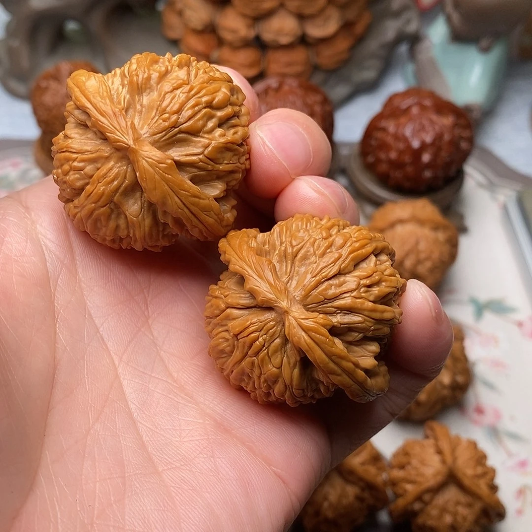 把件文玩核桃白狮子