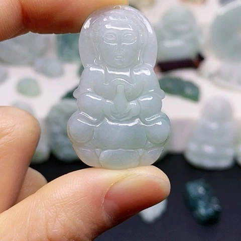 翡翠颈饰未镶嵌吊坠