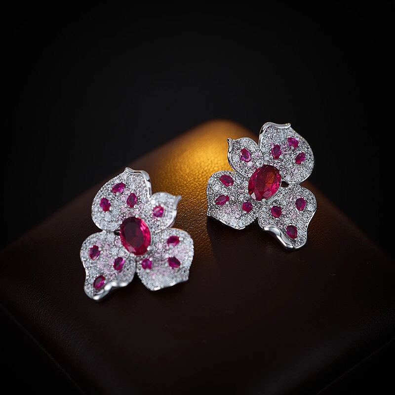 铜合金锆石耳饰 高级感法式优雅宫廷风重工花朵耳钉时尚s925银针