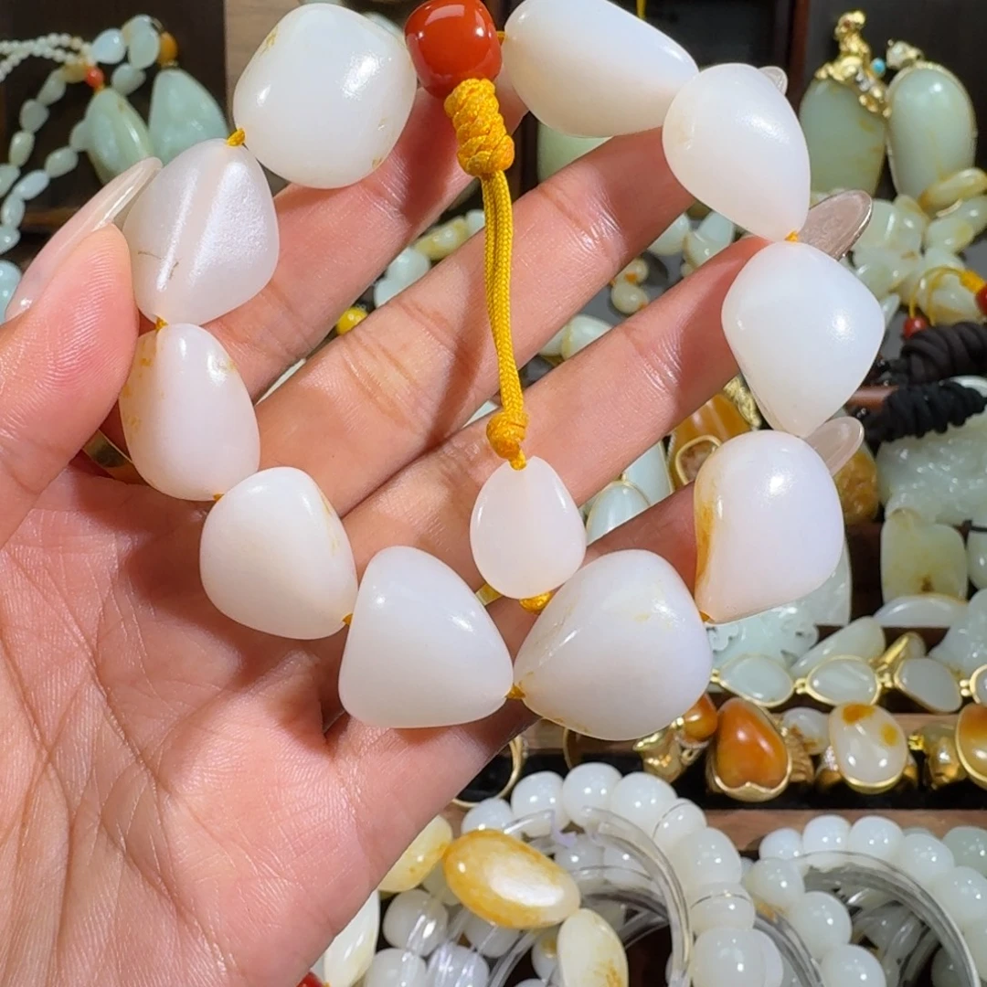 和田玉未镶嵌手链