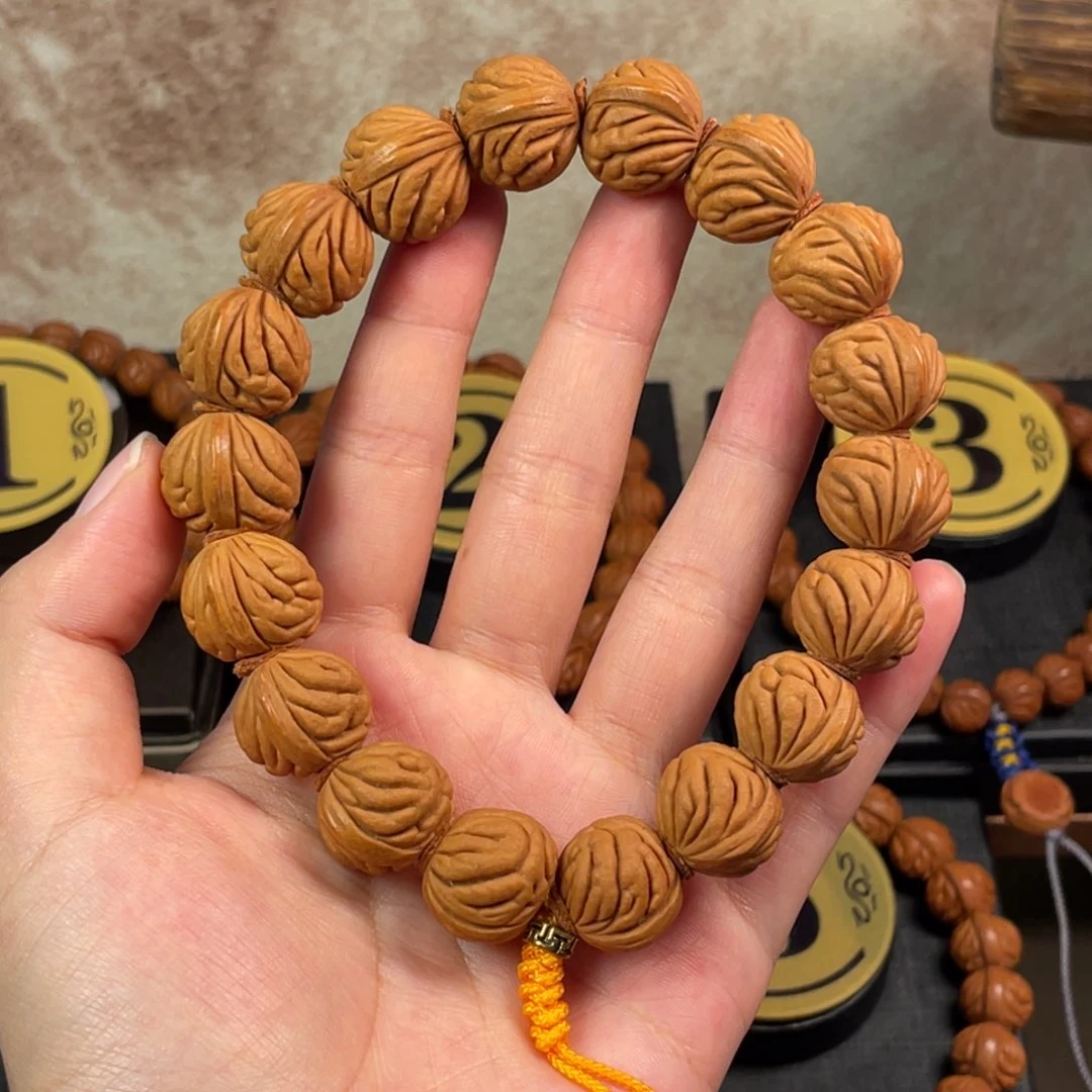 吊坠桃核柳叶纹26