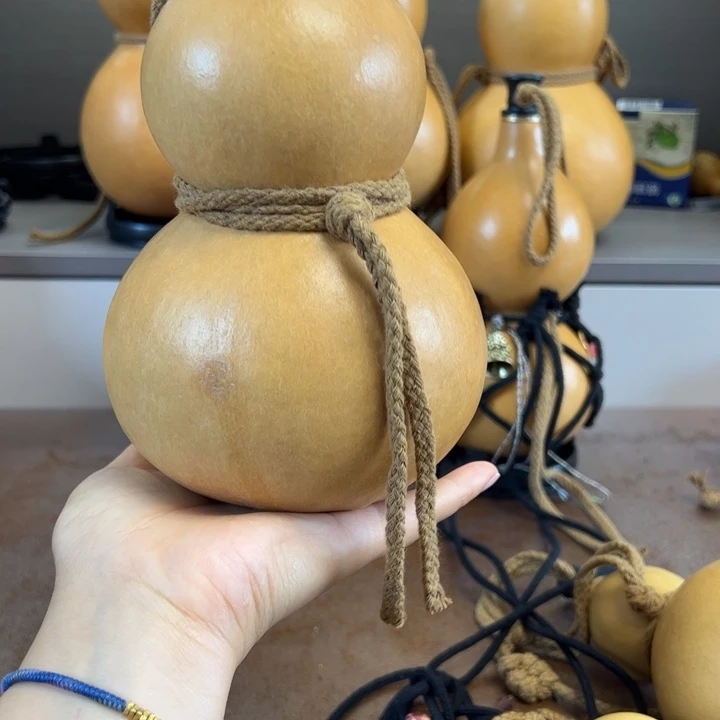 来咯哦哟哟哟哟摸摸