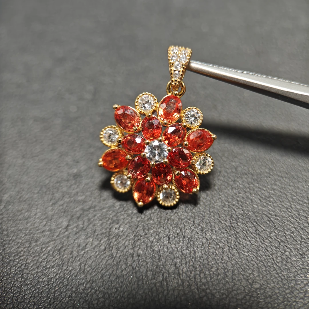 5301-S925银-天然橙色蓝宝石吊坠-单颗0.2ct左右