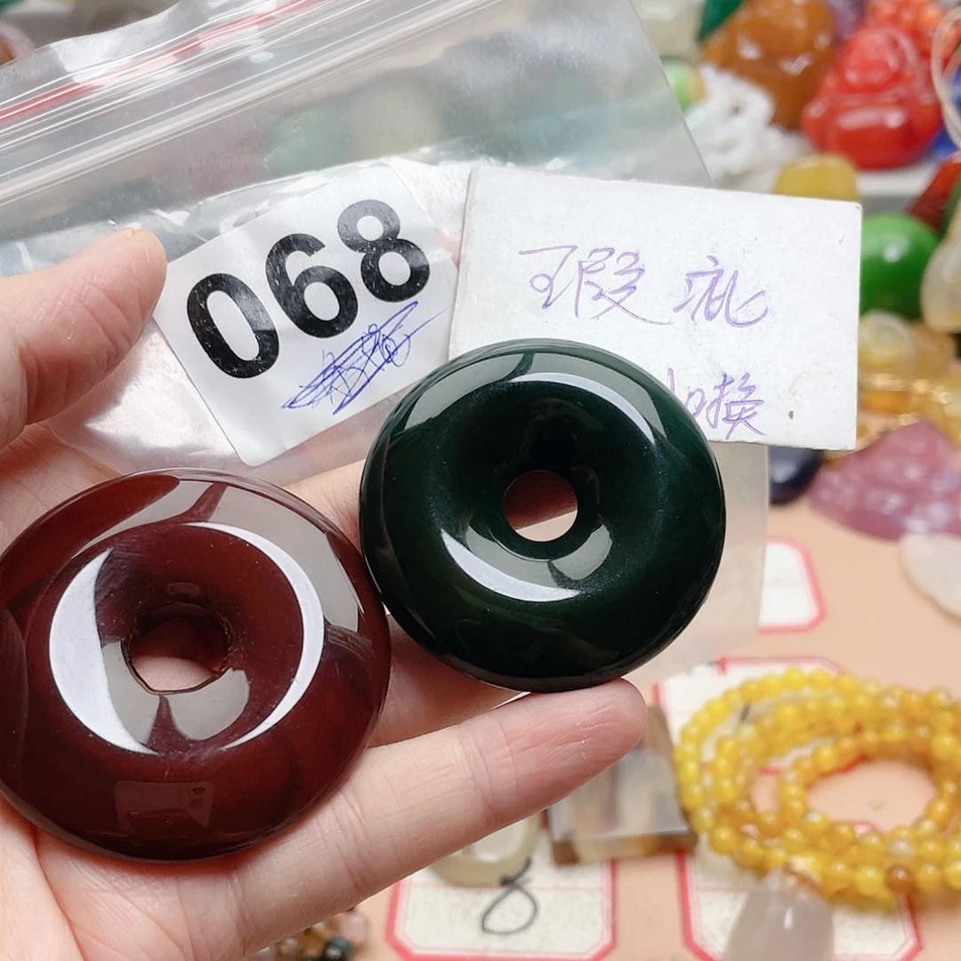 合金颈饰玛瑙/玉髓呵**宝