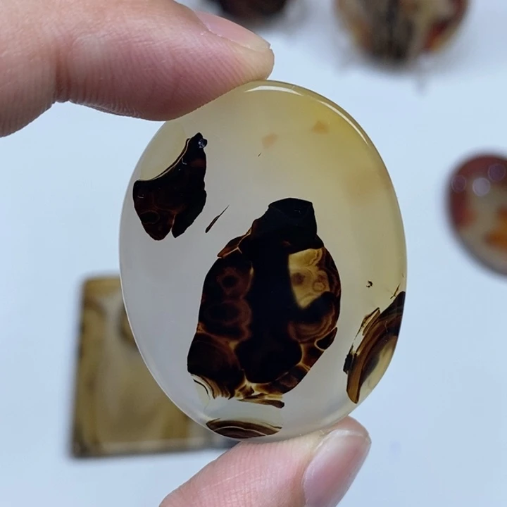 玛瑙/玉髓未镶嵌珠宝半成品