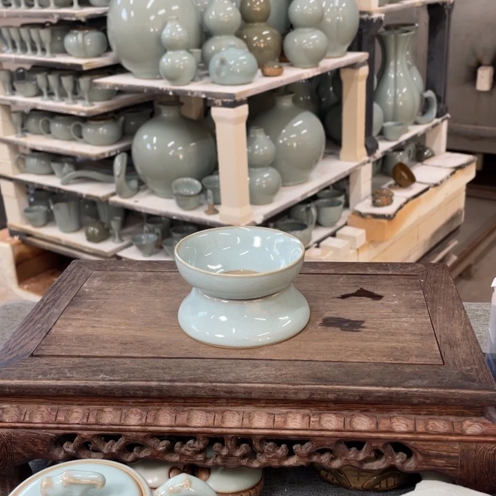 摆件天青釉圆茶漏