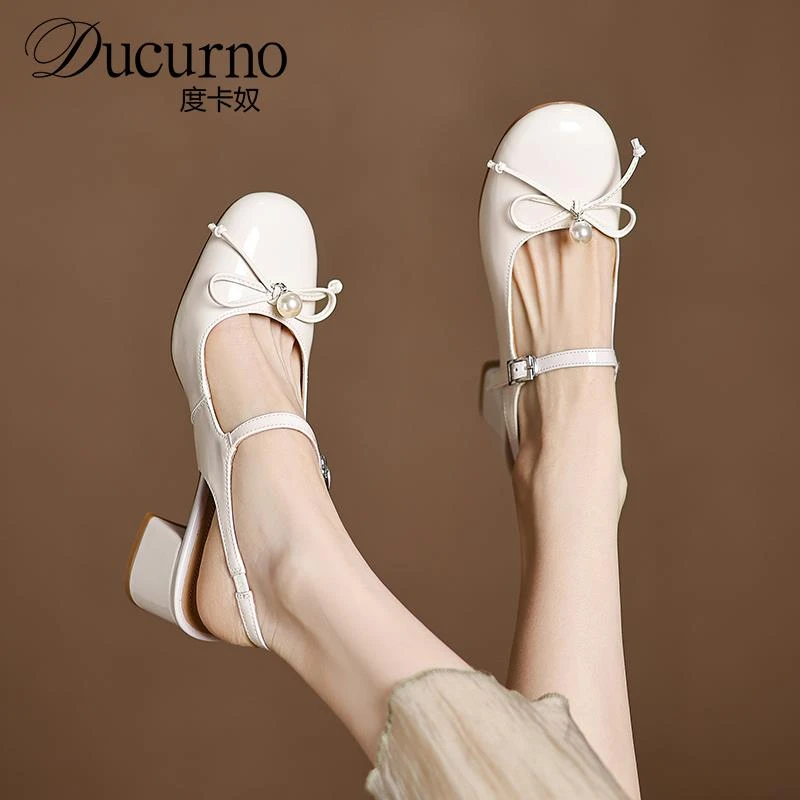 简约真皮粗跟包头凉鞋女蝴蝶结珍珠后空圆头一字带玛丽珍鞋高跟鞋