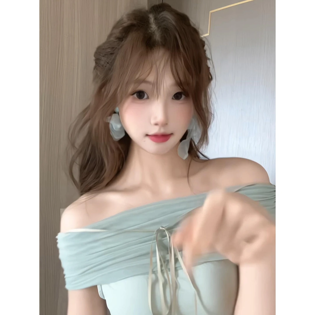 小清新清凉感一字肩长袖t恤女秋季设计感小众褶皱显瘦打底衫上衣