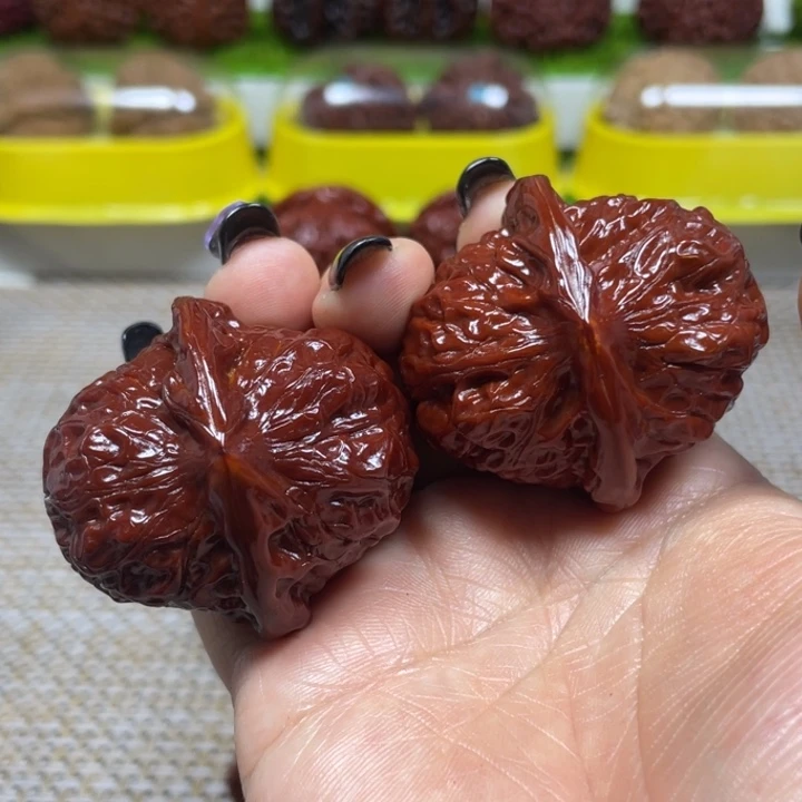 文玩核桃把件42南瓜黄