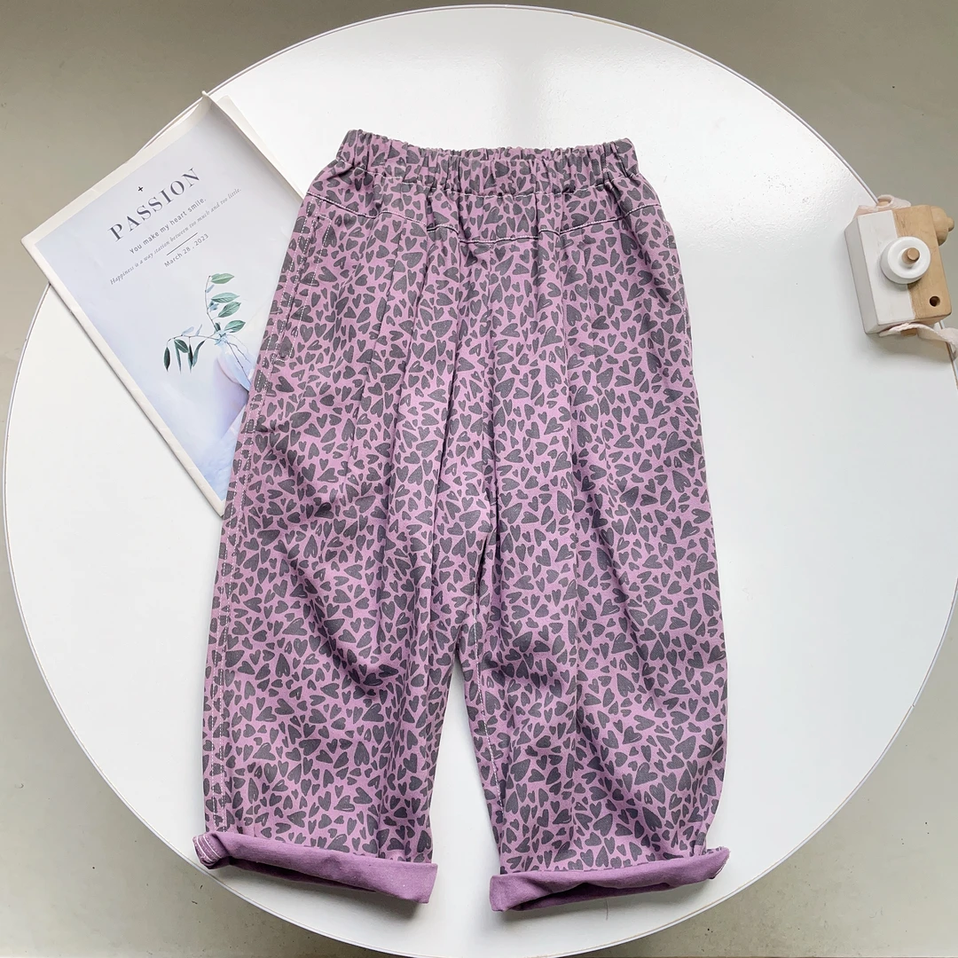 N4268儿童春秋季休闲时尚潮款休闲爱心裤子LQ8101