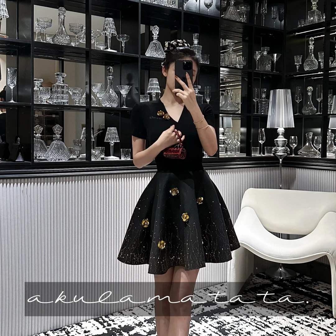 【春季限定】金枝短袖黑金色系爆火百搭时尚显瘦重工满钻短裙2件套