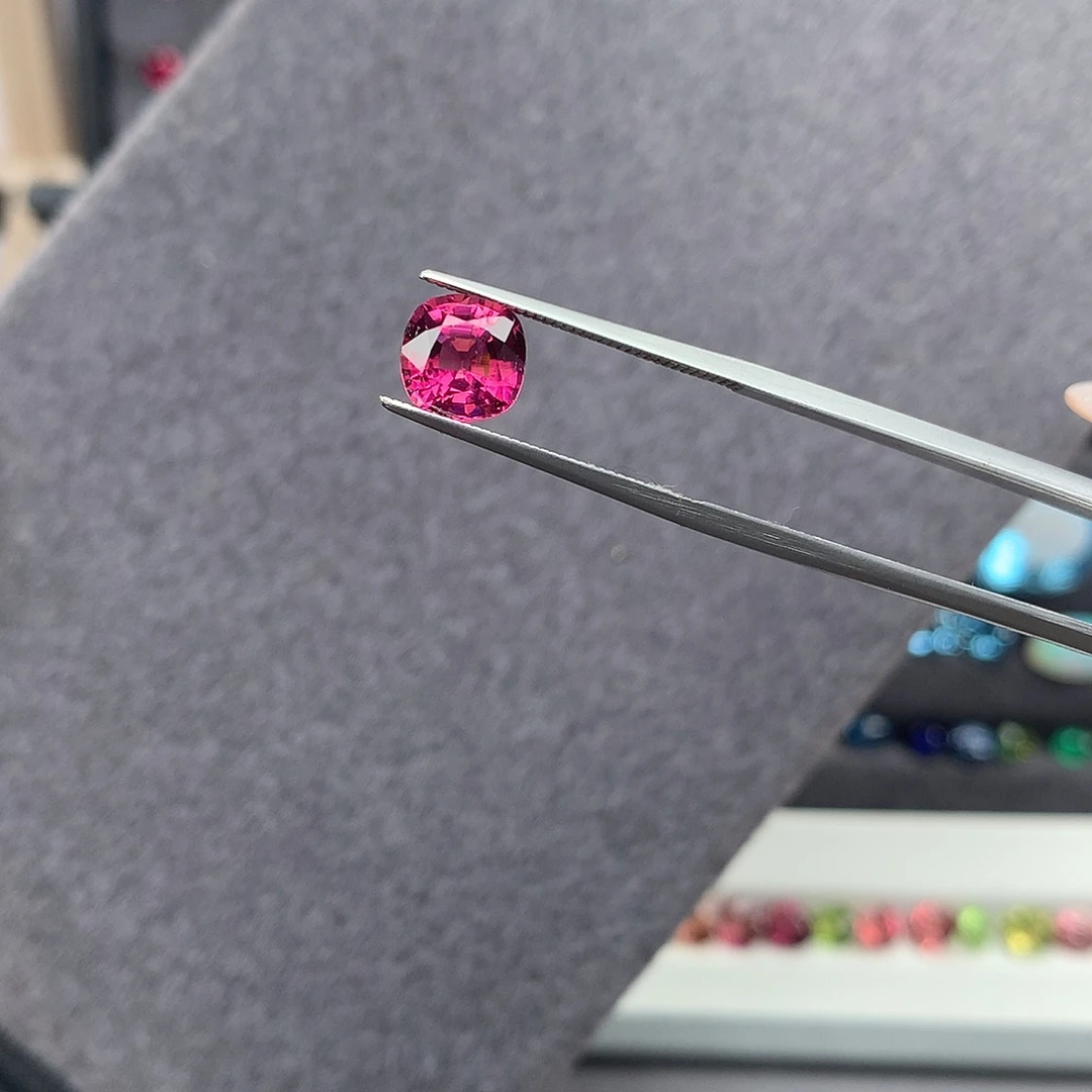 裸石未镶嵌碧玺1.855克拉