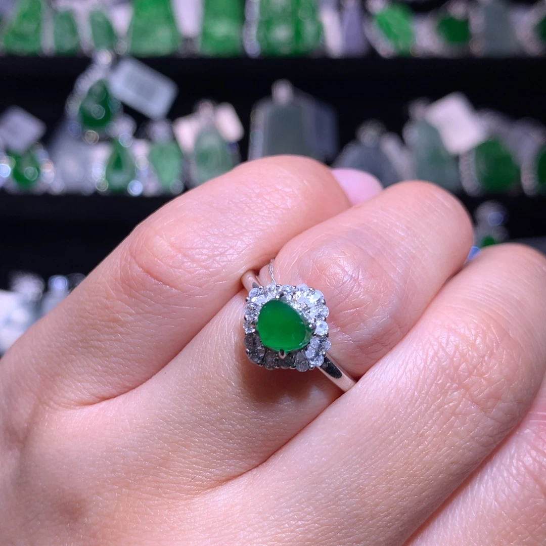 【闪购商品】银S925镶嵌戒指翡翠