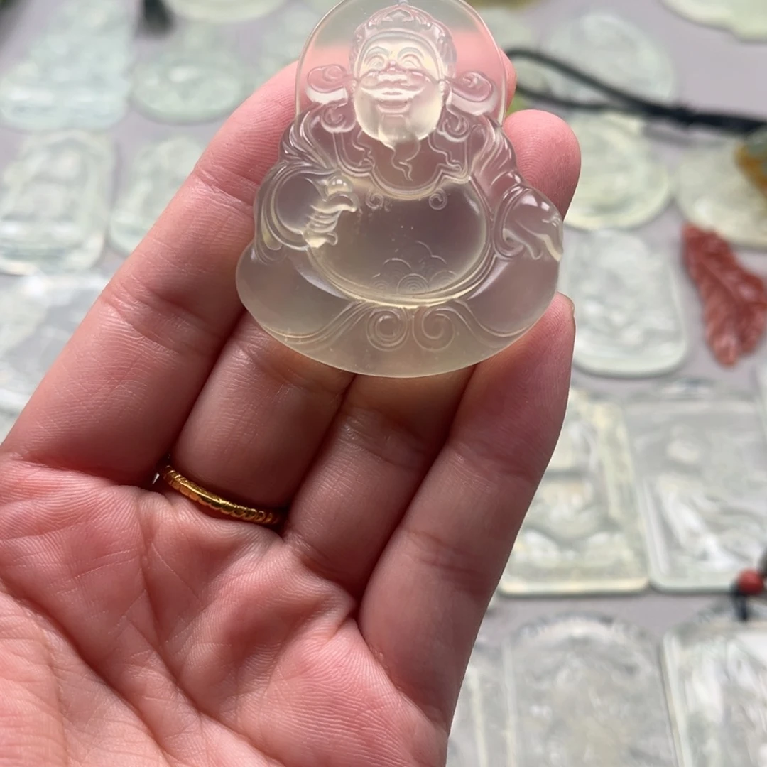 未镶嵌蛇纹石玉颈饰