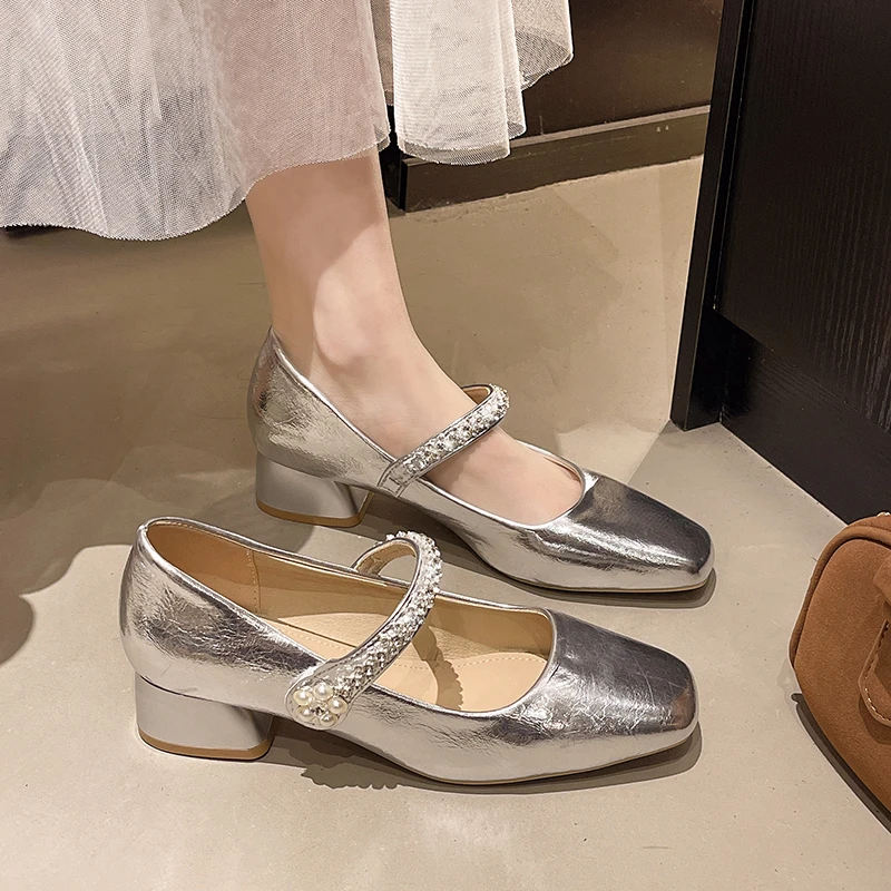 高级感！法式银色方头粗跟单鞋女2025春季新款一字带水钻玛丽珍鞋