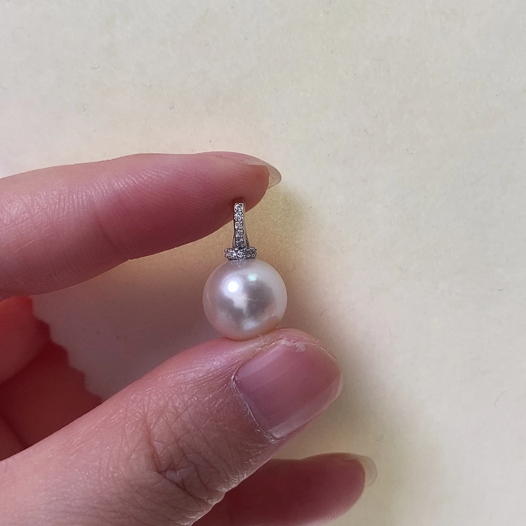 淡水珍珠银S925镶嵌吊坠(赠链)11.3mm微瑕