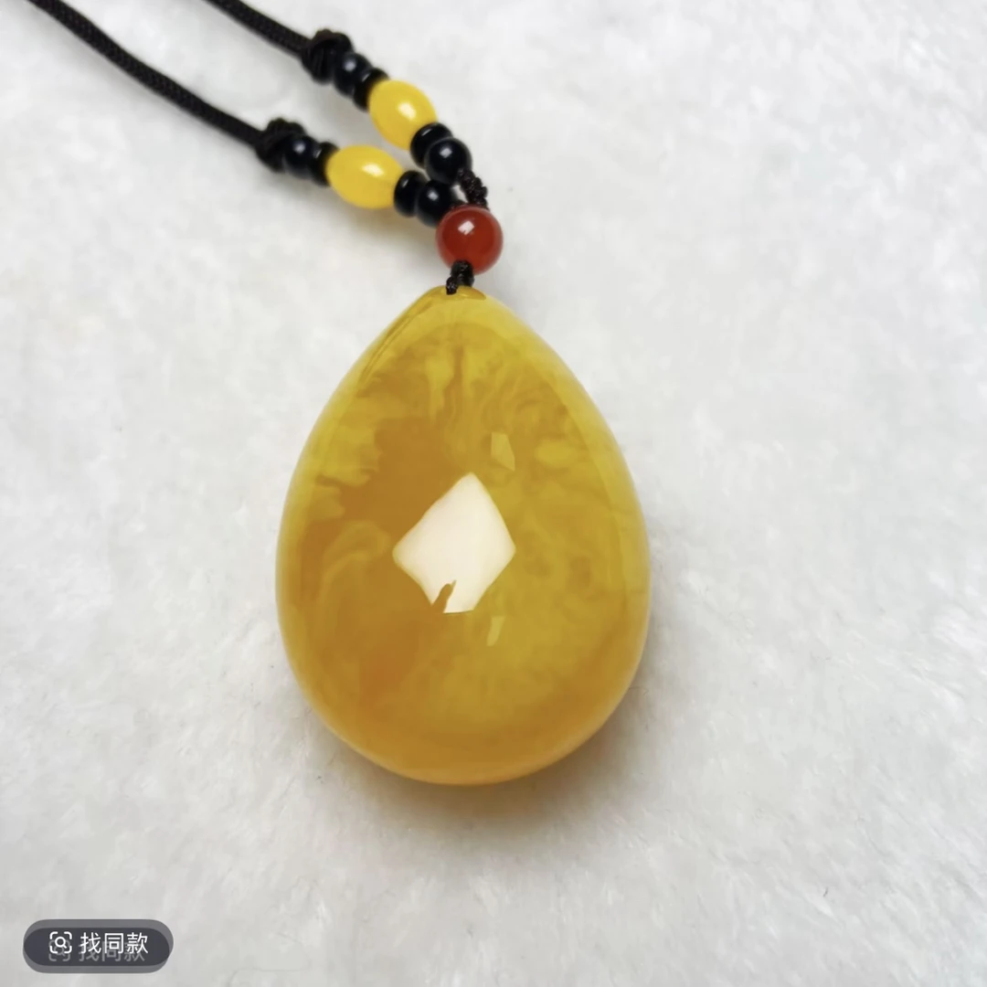 w046 藏族精工打磨精美龙胆大水滴素绳款