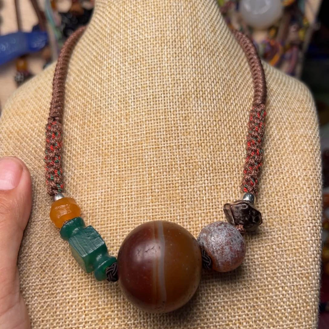 玛瑙/玉髓颈饰未镶嵌