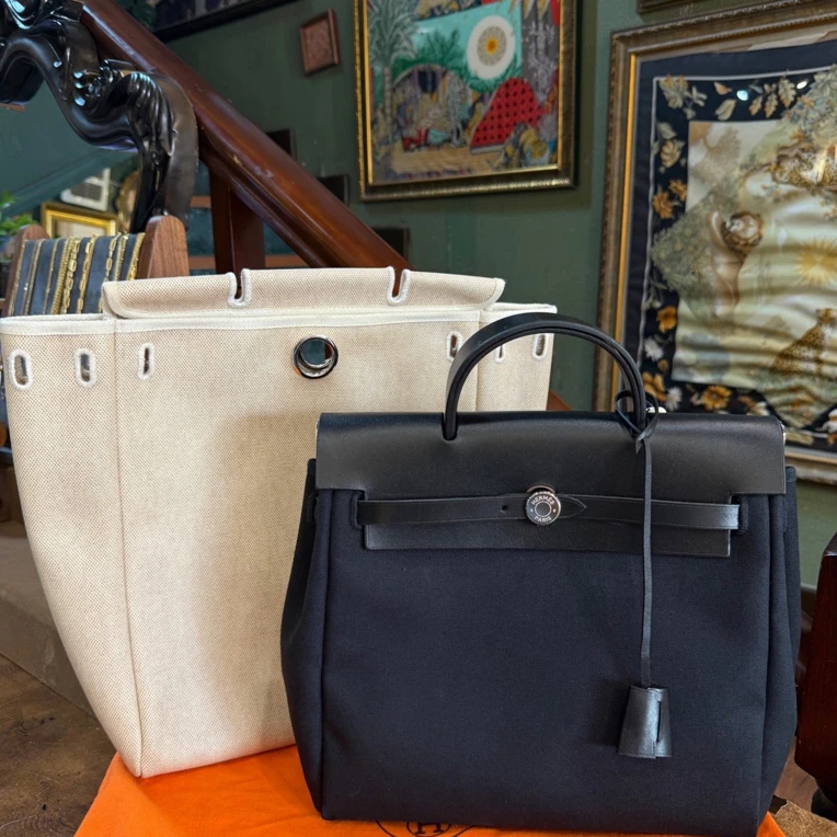99新 Hermes/爱马仕 herbag31黑白双肩包
