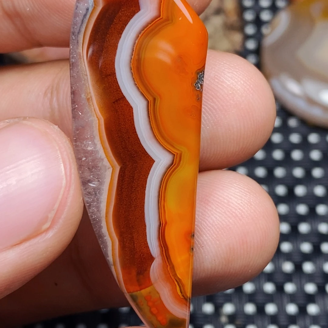 未镶嵌颈饰玛瑙/玉髓优*
