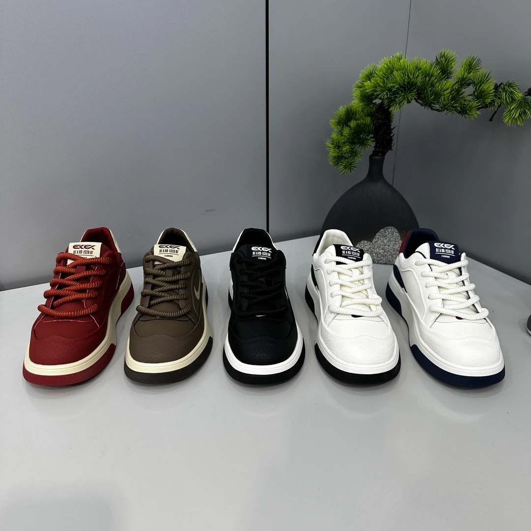 秋季新款皮面透气时尚百搭休闲鞋板鞋低帮软底舒适运动鞋男鞋