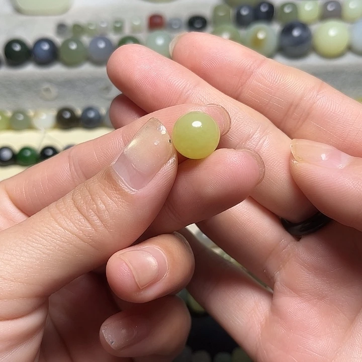 未镶嵌手链和田玉芒*