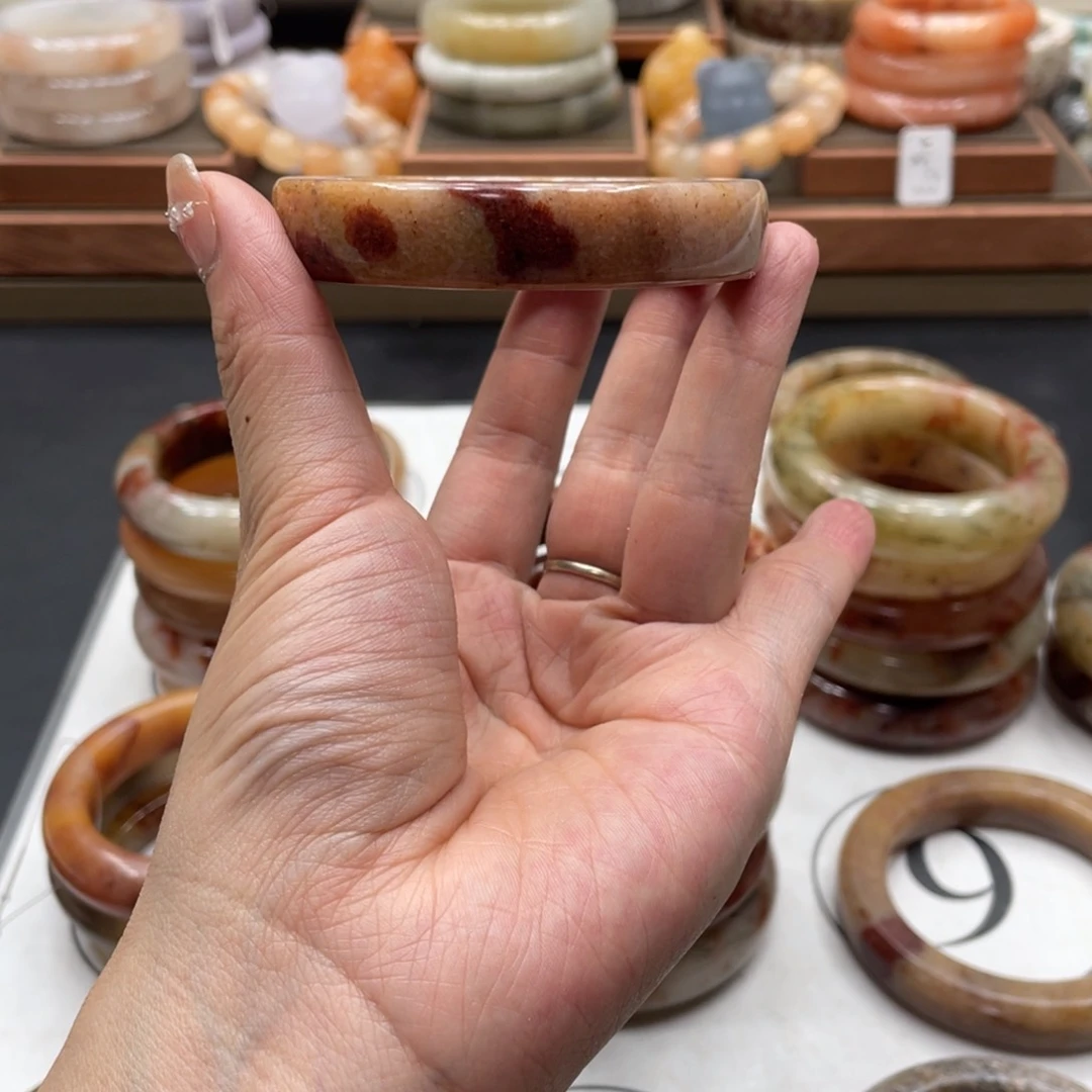 石英质玉手镯未镶嵌随*