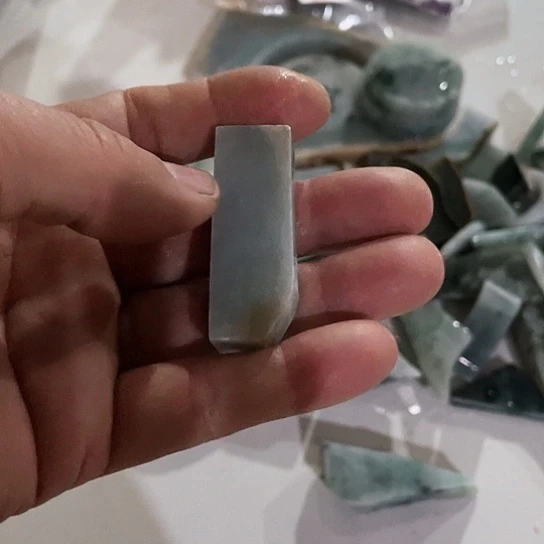 翡翠散珠英天然翡翠石