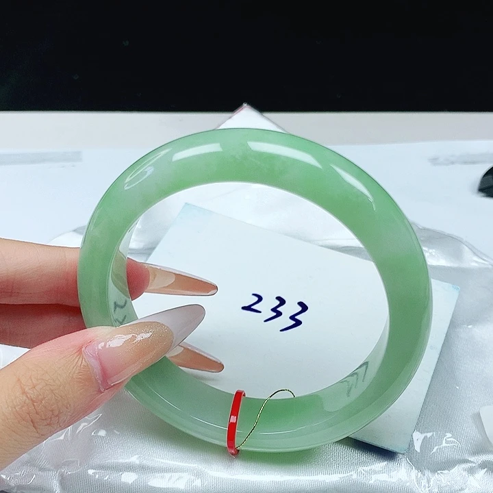翡翠手镯未镶嵌60.6圈