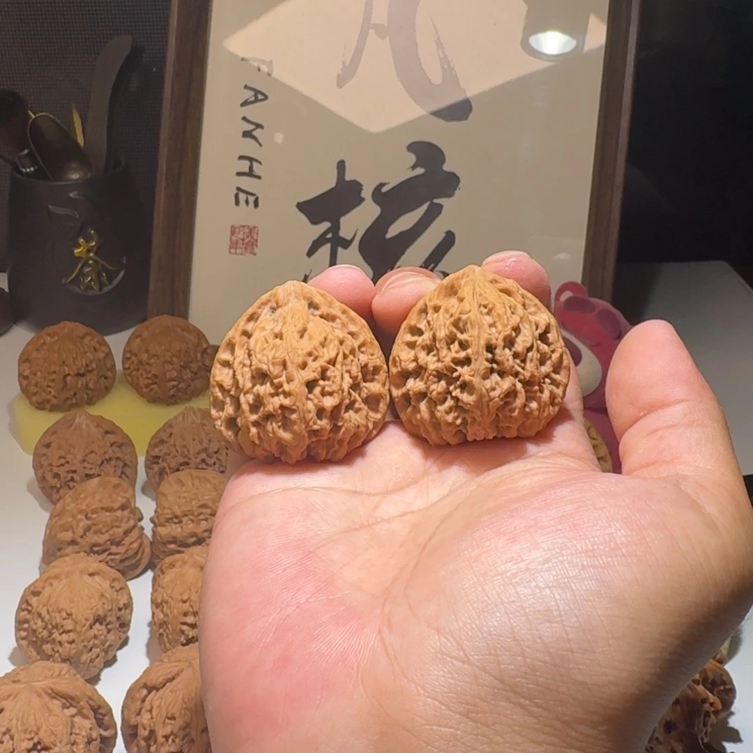 黑***王吊坠文玩核桃40尺寸逐鹿南疆石