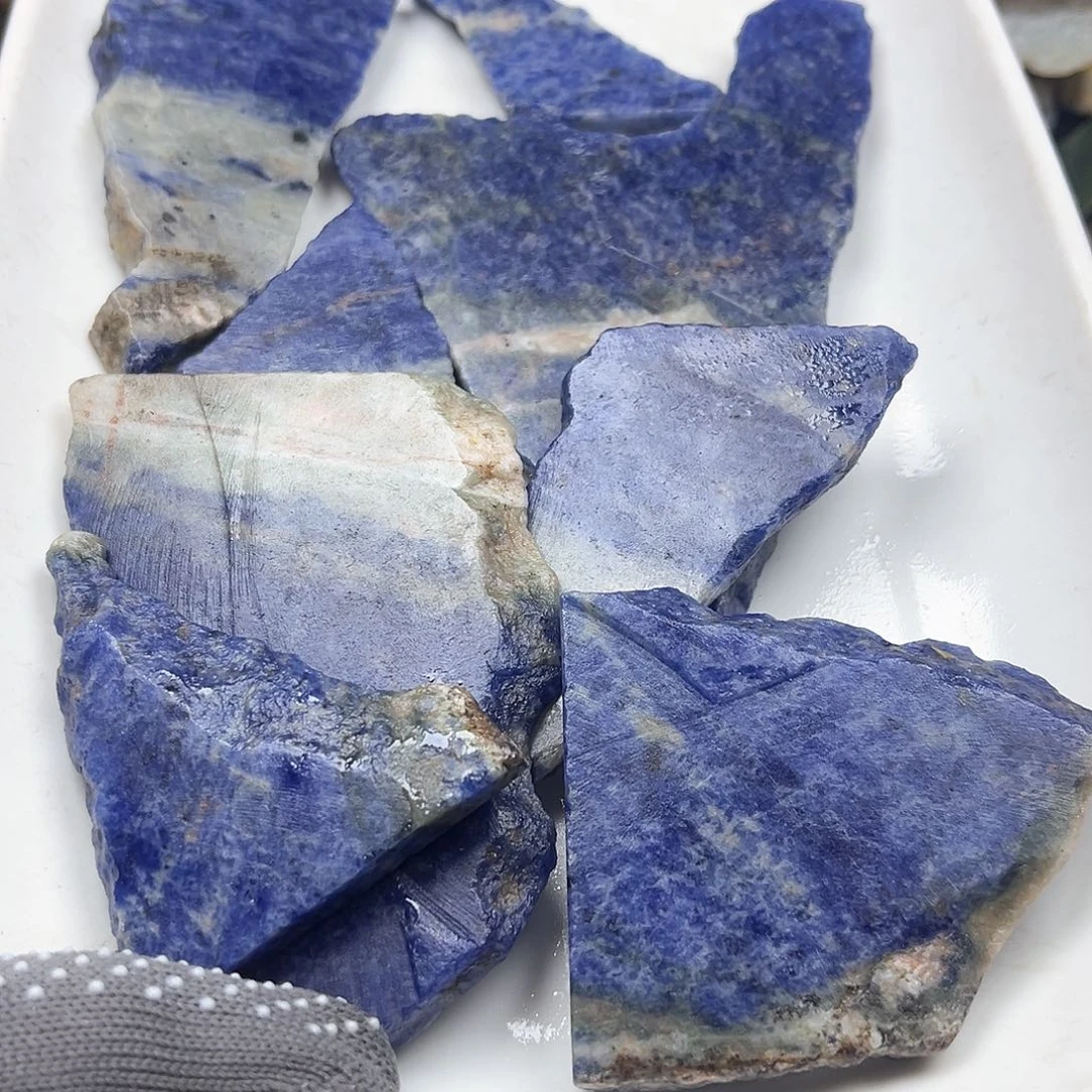 未镶嵌青金石颈饰