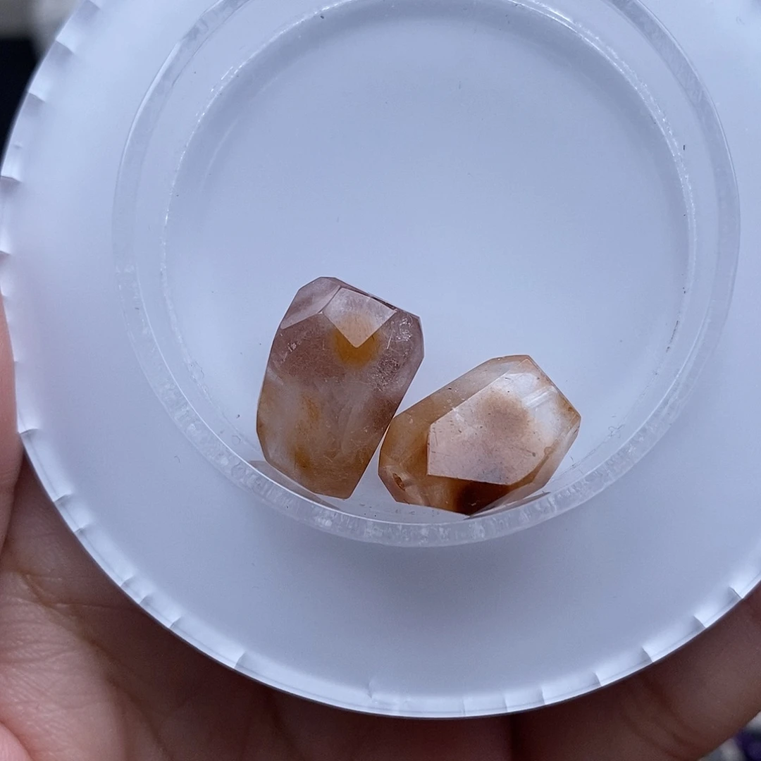 未镶嵌手链水晶差不多