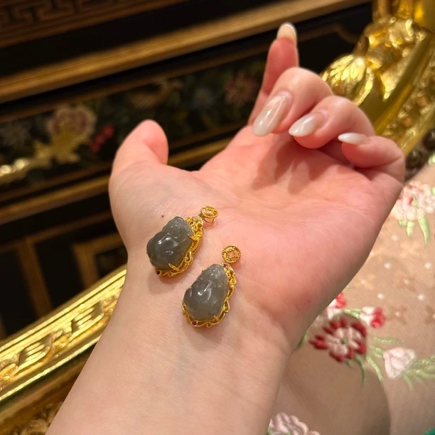 天然和田玉貔貅招财款银镶吊坠不含链（多样性发）