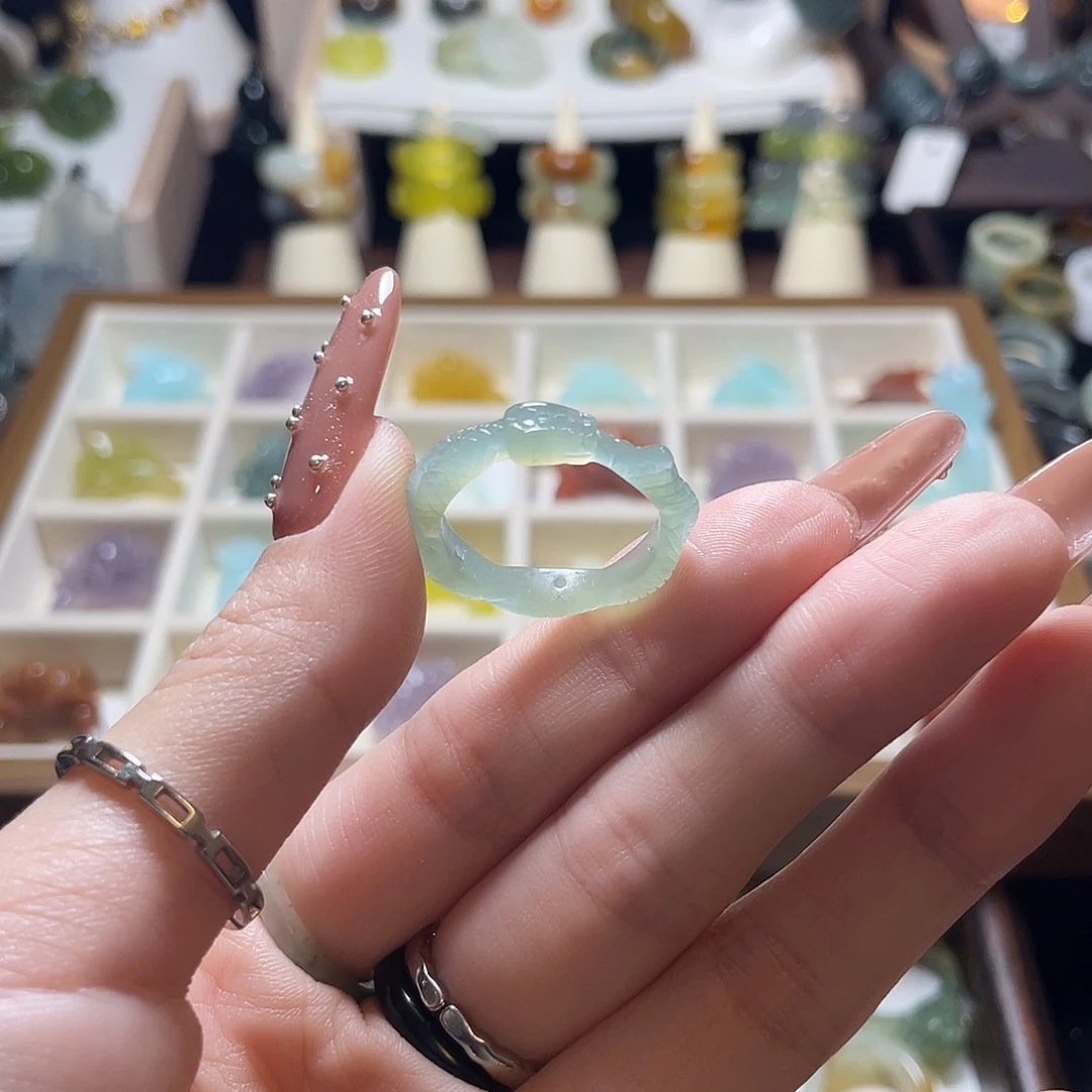 蛇纹石玉未镶嵌戒指19.0