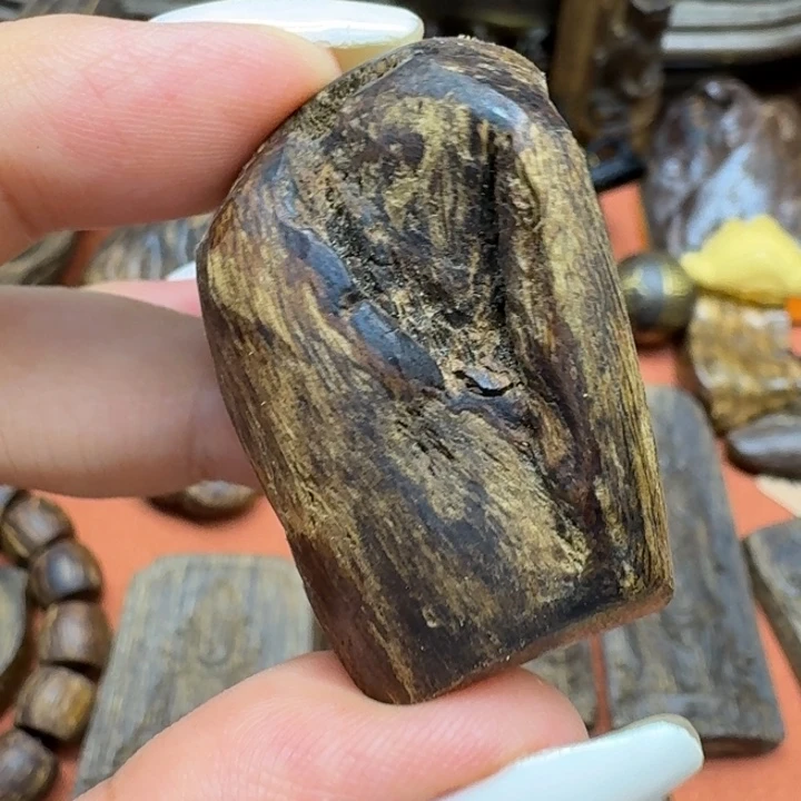 大叶紫檀（黑酸枝木类）