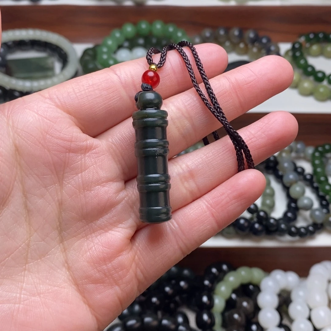 和田玉未镶嵌手串