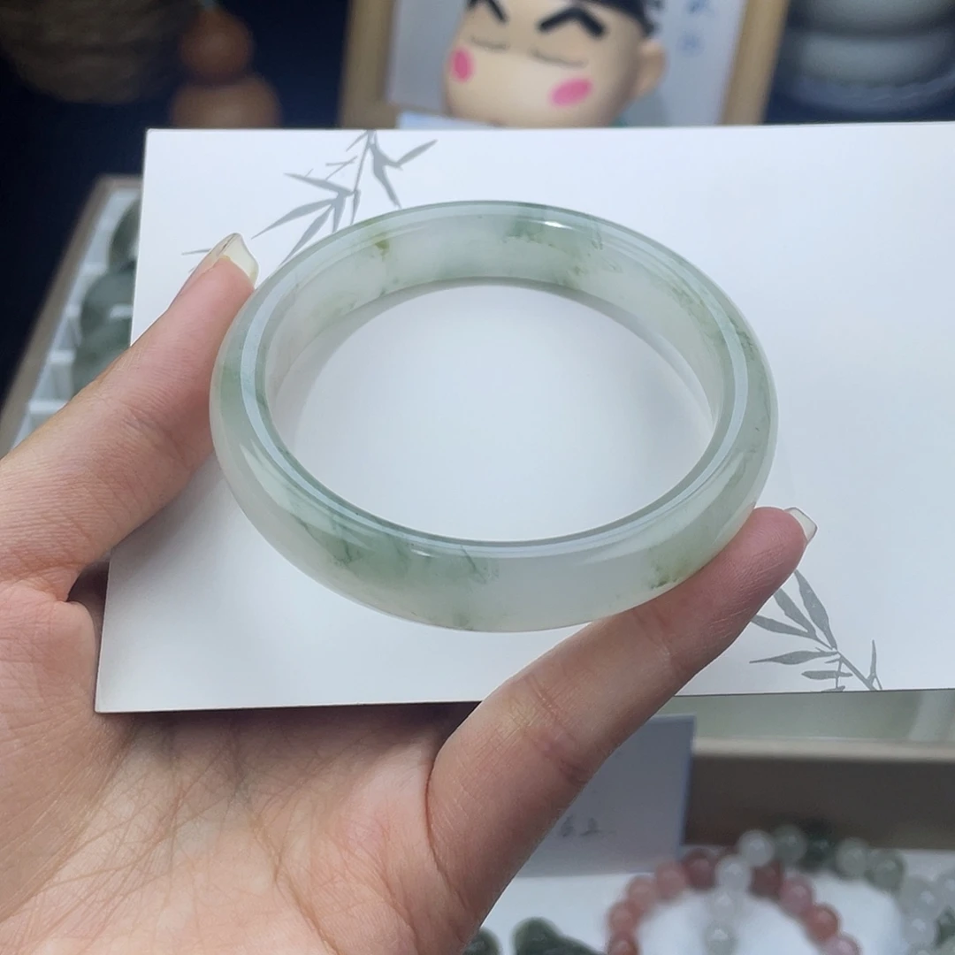 石英质玉（天山翠）未镶嵌手镯57.8圈口