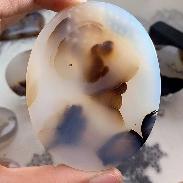 玛瑙/玉髓颈饰未镶嵌