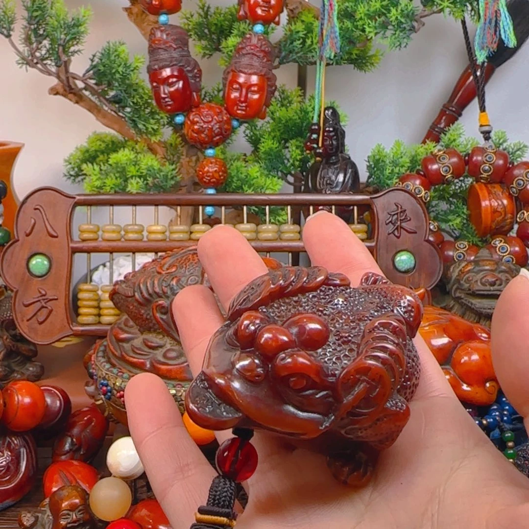 琥珀裸石未镶嵌手把