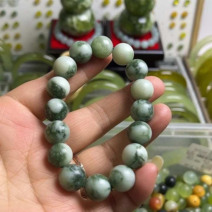 合金蛇纹石玉颈饰