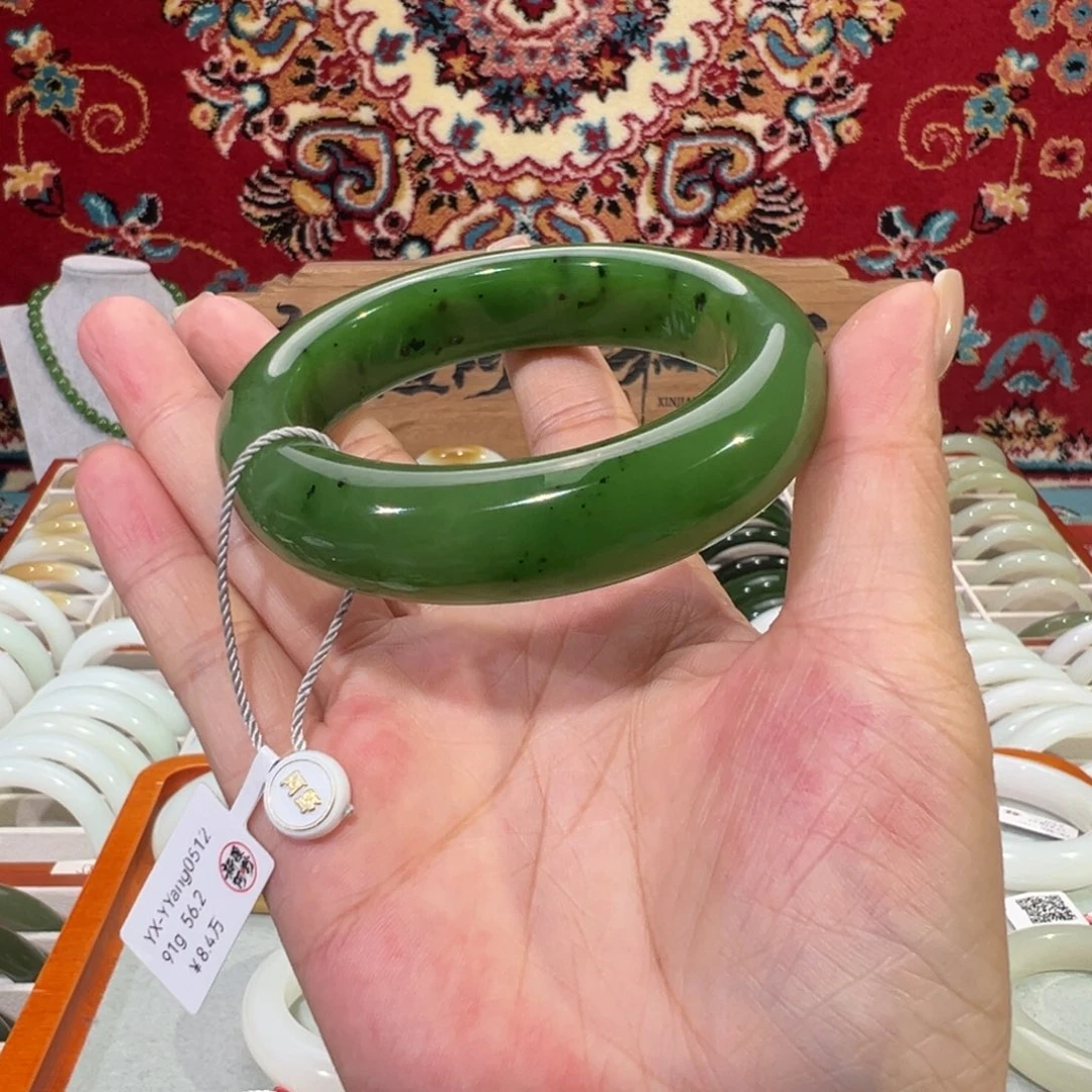 未镶嵌手镯和田玉56.5红皮老料辣绿和田玉碧玉