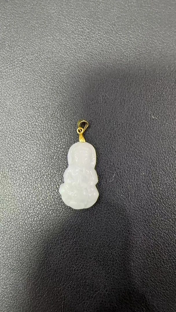 天然翡翠A货观音