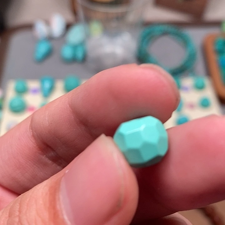 原生态湖北矿配饰散珠，尺寸10