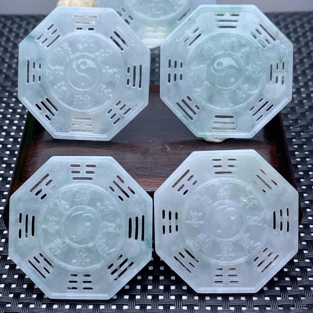 缅甸天然A货翡翠薄款冰透仿古太极八卦牌挂件吊坠双面项坠挂饰